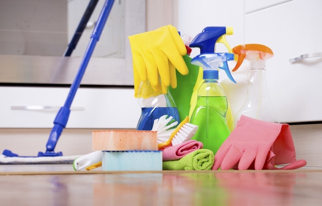 Os riscos das receitas caseiras para produtos de limpeza – Mãe com ...